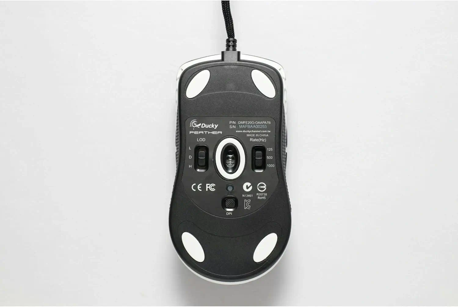 Ducky Feather D2FC-F-K Lightweight RGB Gaming Mouse Ducky Feather D2FC-F-K Lightweight RGB Gaming Mouse